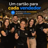 Equipe de loja com um cartão NFC cada